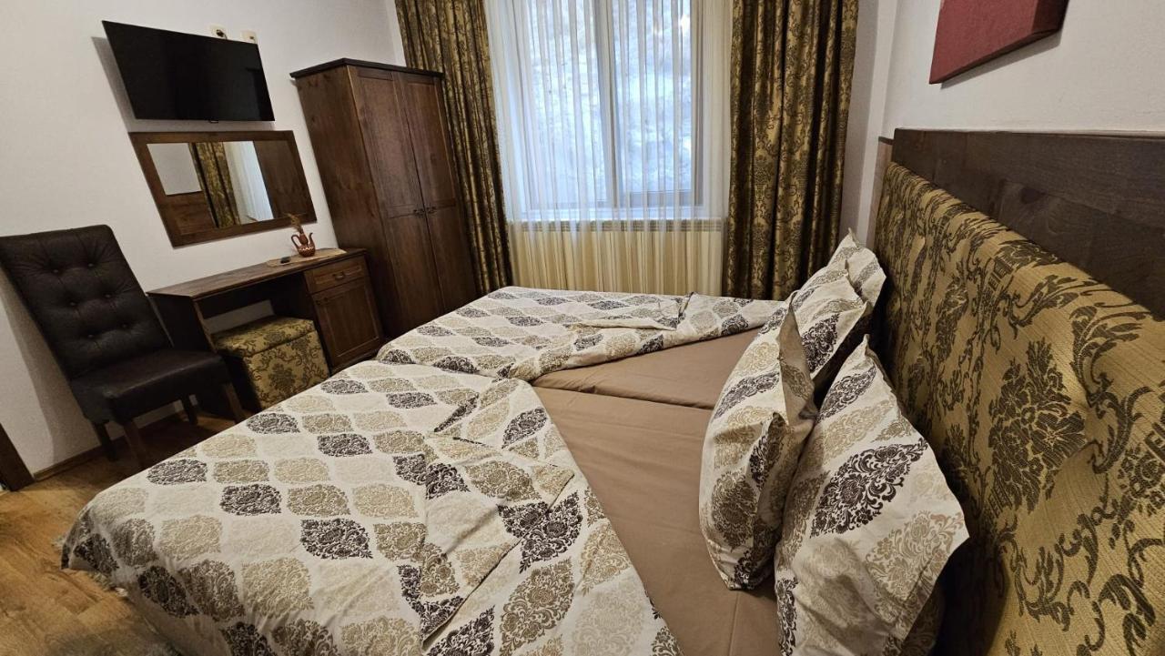 Villa Hills - Къща За Гости С Храна Orlino Εξωτερικό φωτογραφία